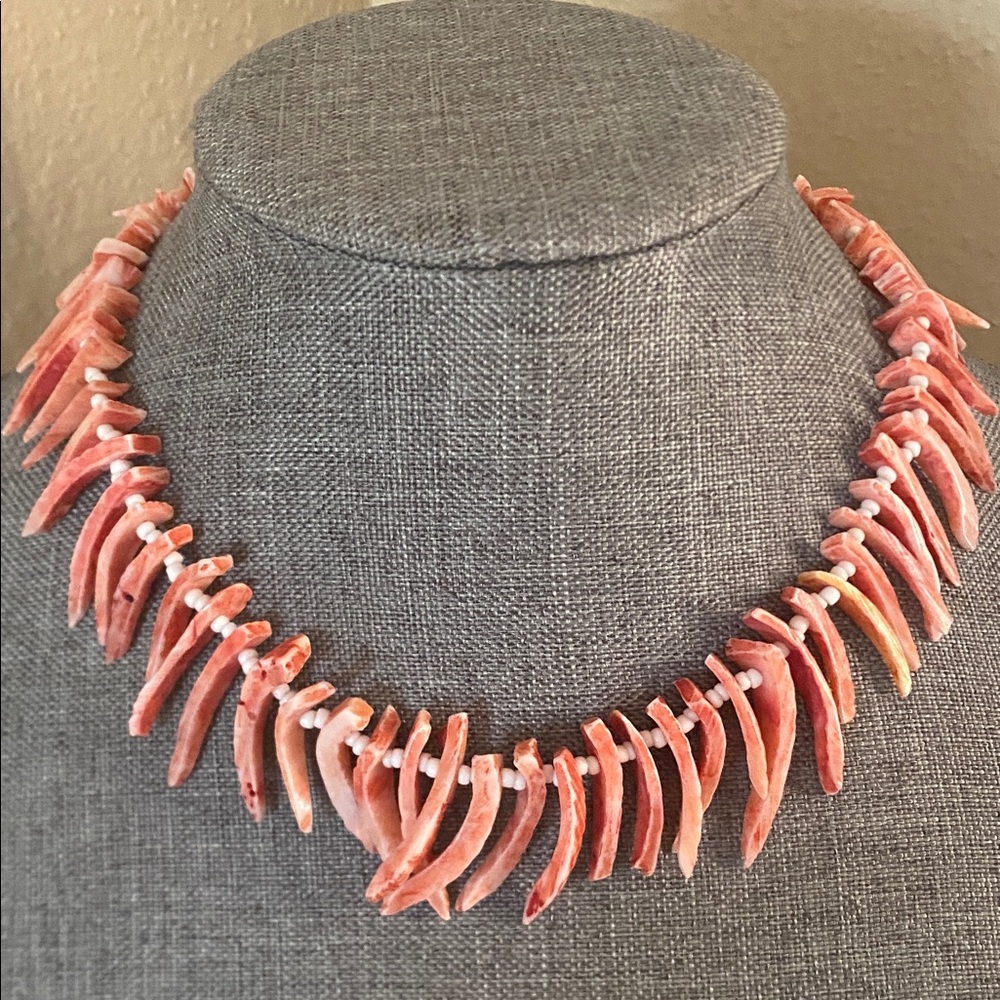 Handcrafted Vintage Tribal Shell Necklace – Southwest Peachy Pink, 17-inch